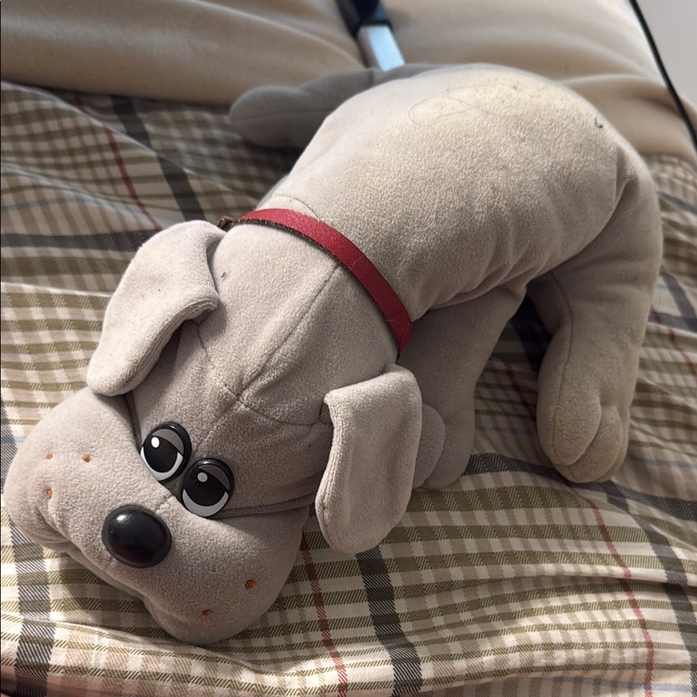 Plush Dog Toy - Gray Vintage Tonka 1985 Pound Puppy Grey Plush
Dog w/Collar 18"